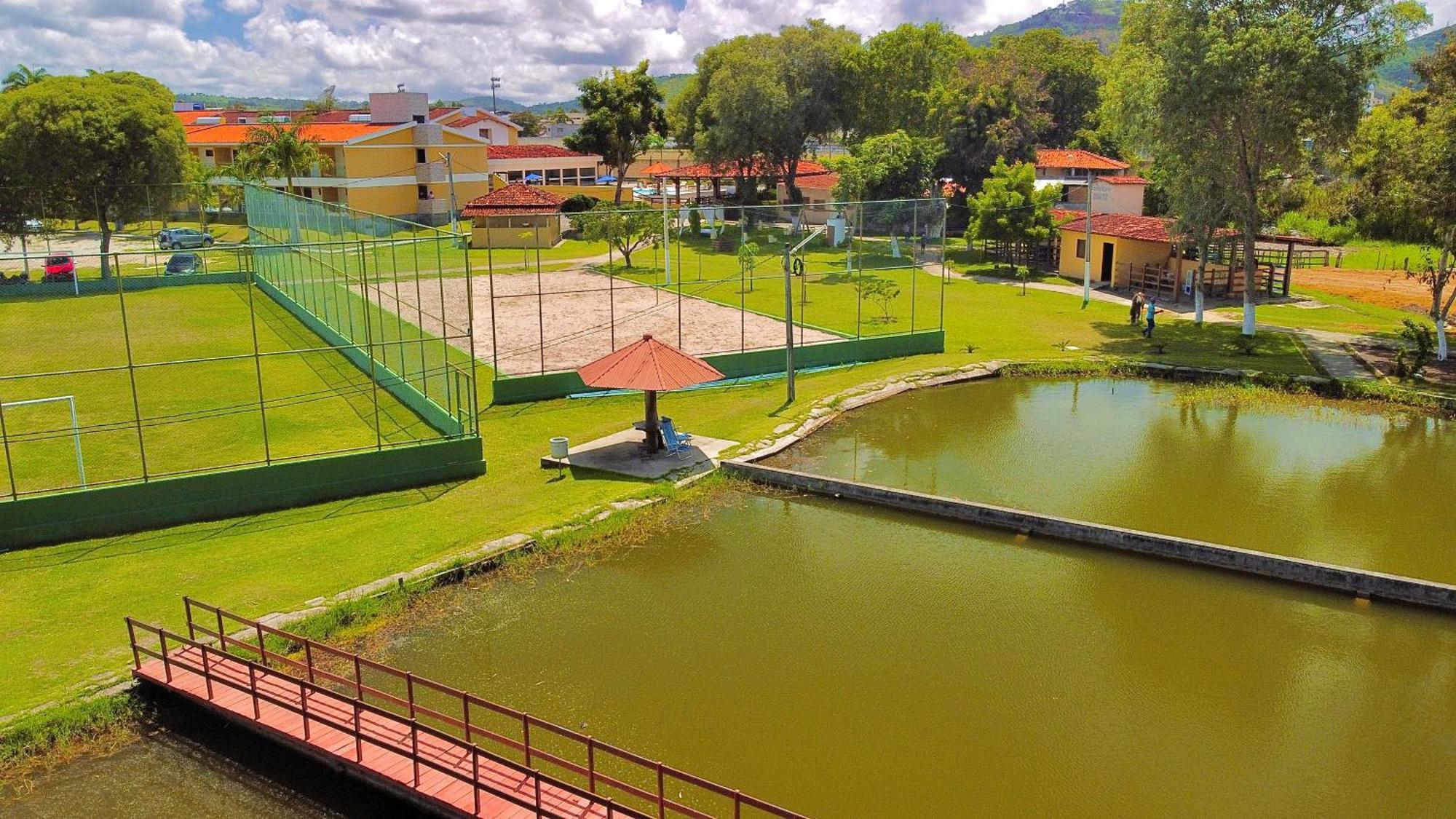 Bonito Plaza Hotel Esterno foto